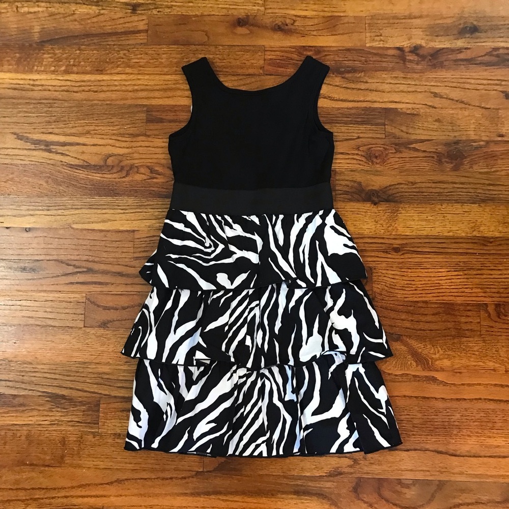 Girls Amy Byer Zebra Print B&W Dress
Dressy Occassion Church Wedding Party Event